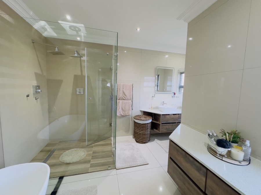 4 Bedroom Property for Sale in Blue Valley Golf Estate Gauteng