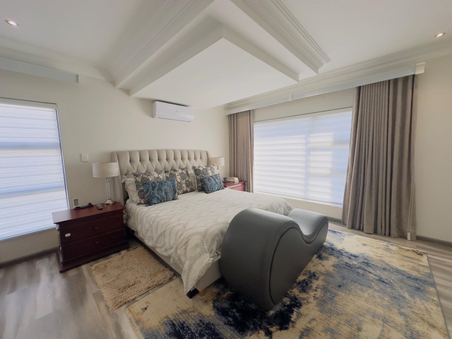 4 Bedroom Property for Sale in Blue Valley Golf Estate Gauteng