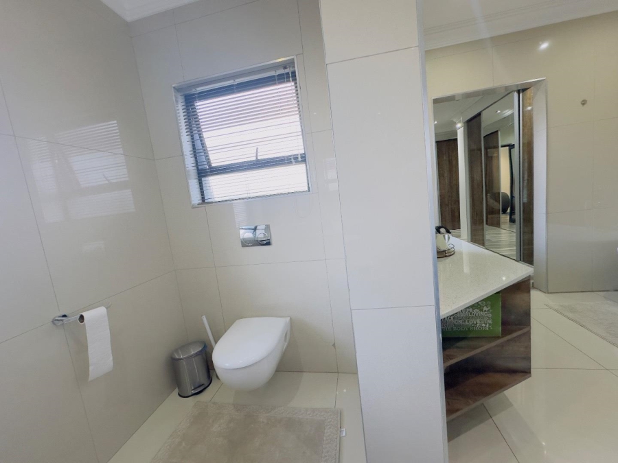 4 Bedroom Property for Sale in Blue Valley Golf Estate Gauteng