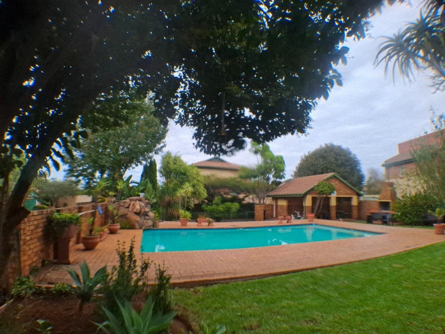 3 Bedroom Property for Sale in Elardus Park Gauteng