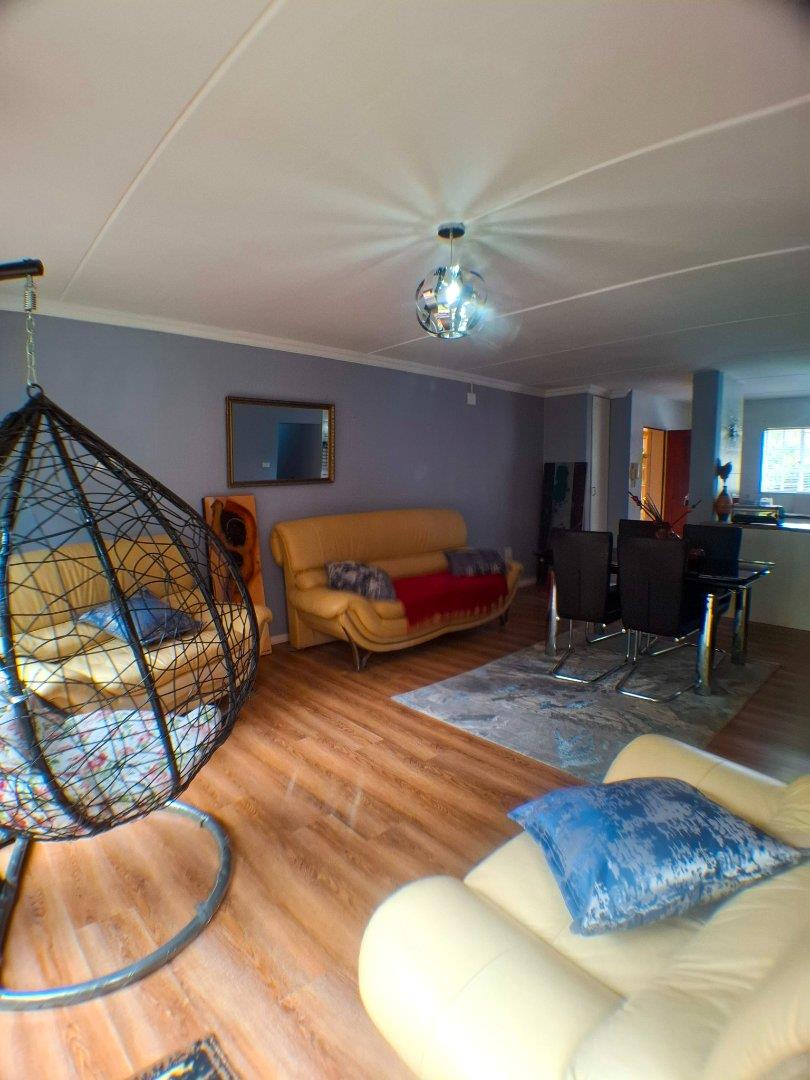 3 Bedroom Property for Sale in Elardus Park Gauteng