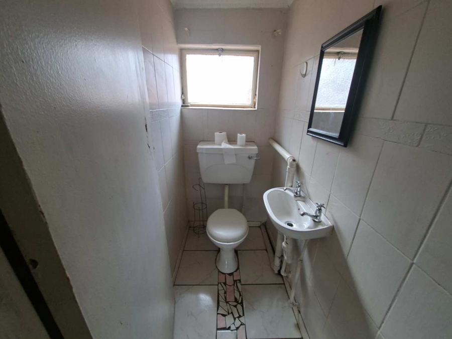 2 Bedroom Property for Sale in Claremont Gauteng