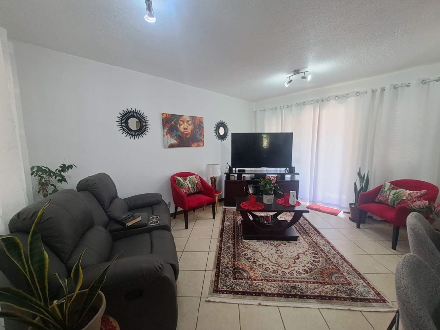 2 Bedroom Property for Sale in Eco Park Gauteng