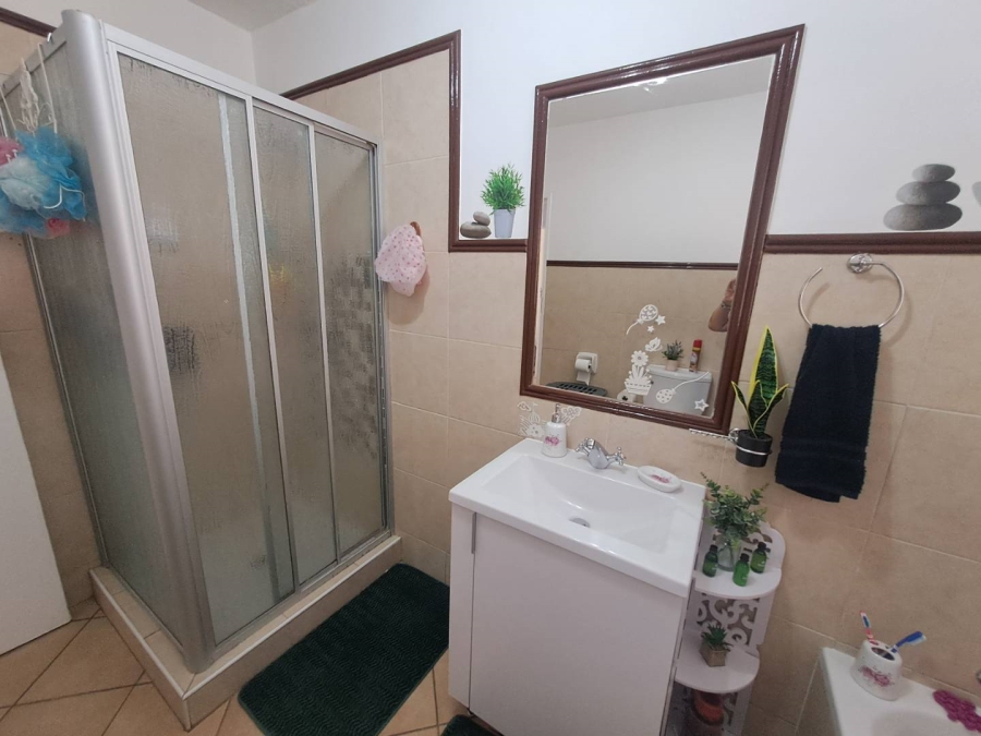 2 Bedroom Property for Sale in Eco Park Gauteng