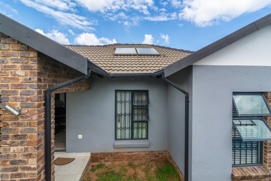 3 Bedroom Property for Sale in Homes Haven Gauteng