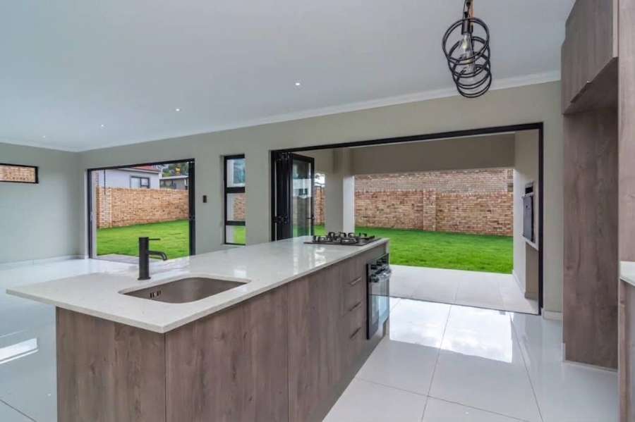 4 Bedroom Property for Sale in Homes Haven Gauteng