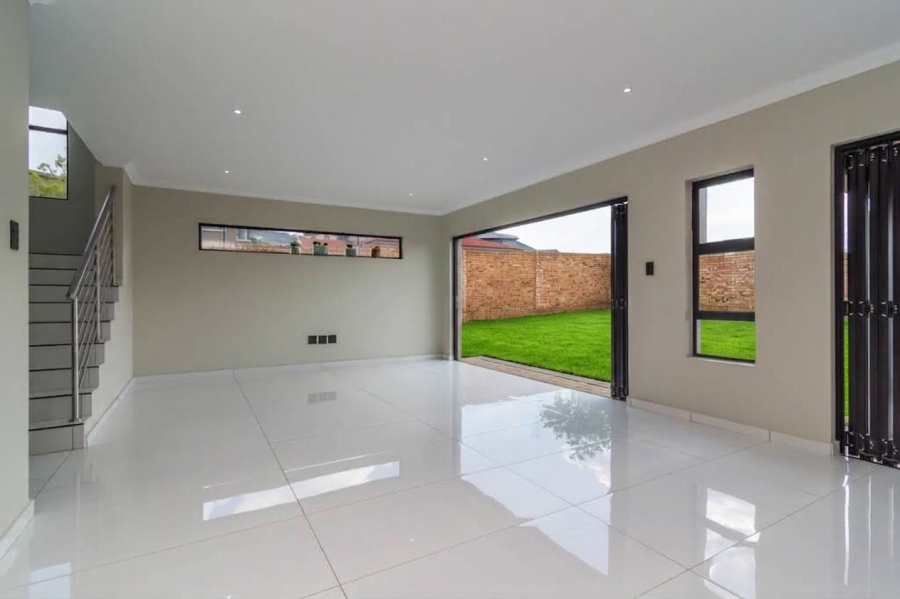 4 Bedroom Property for Sale in Homes Haven Gauteng
