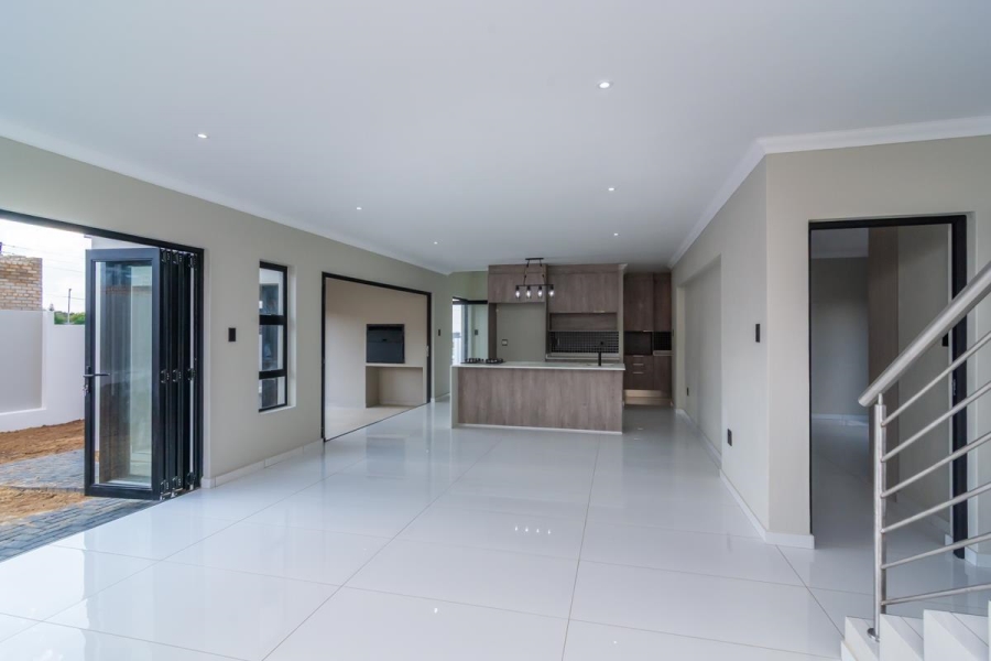 4 Bedroom Property for Sale in Homes Haven Gauteng