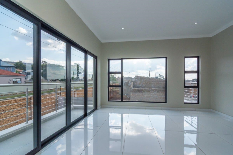 4 Bedroom Property for Sale in Homes Haven Gauteng