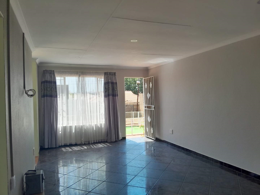 3 Bedroom Property for Sale in Elandspark Gauteng