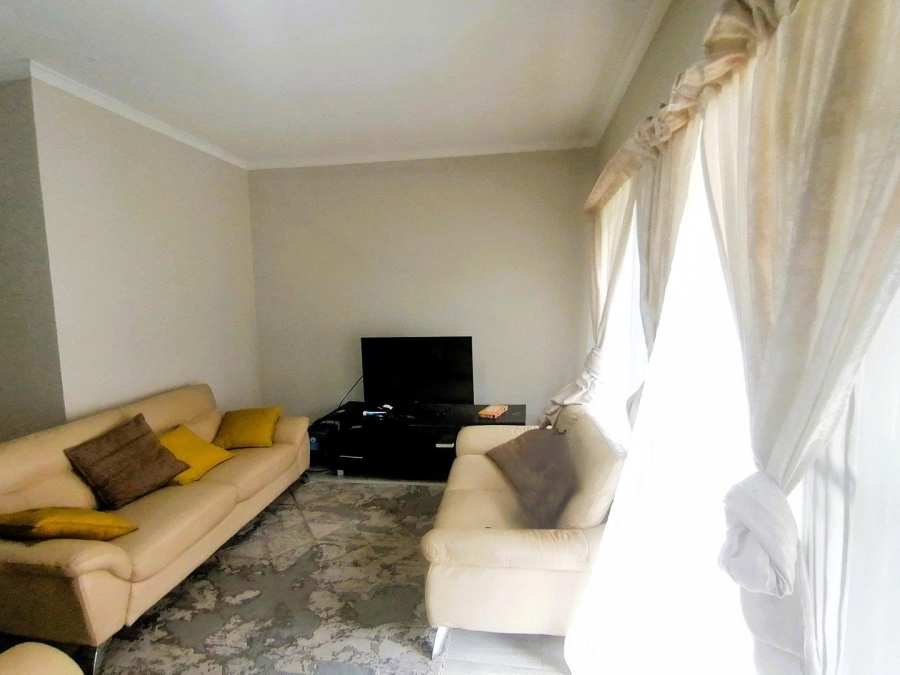 2 Bedroom Property for Sale in Eldorette Gauteng