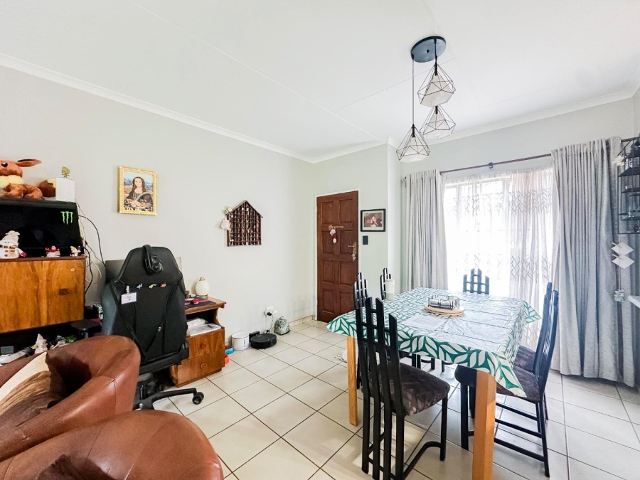 2 Bedroom Property for Sale in Equestria Gauteng