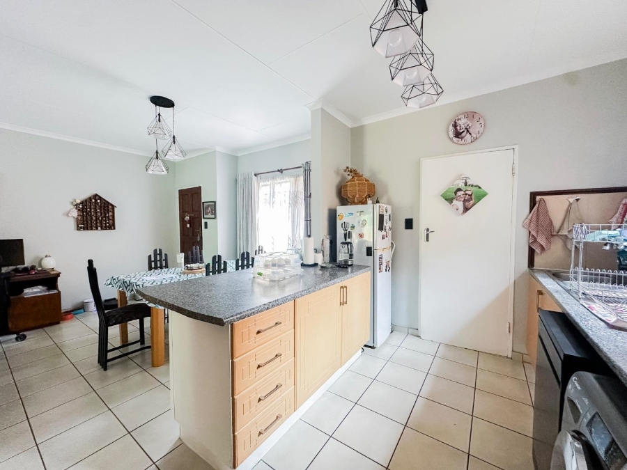 2 Bedroom Property for Sale in Equestria Gauteng