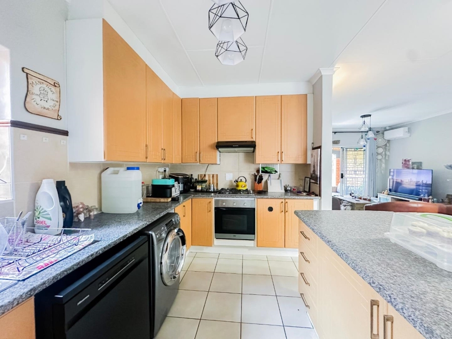 2 Bedroom Property for Sale in Equestria Gauteng