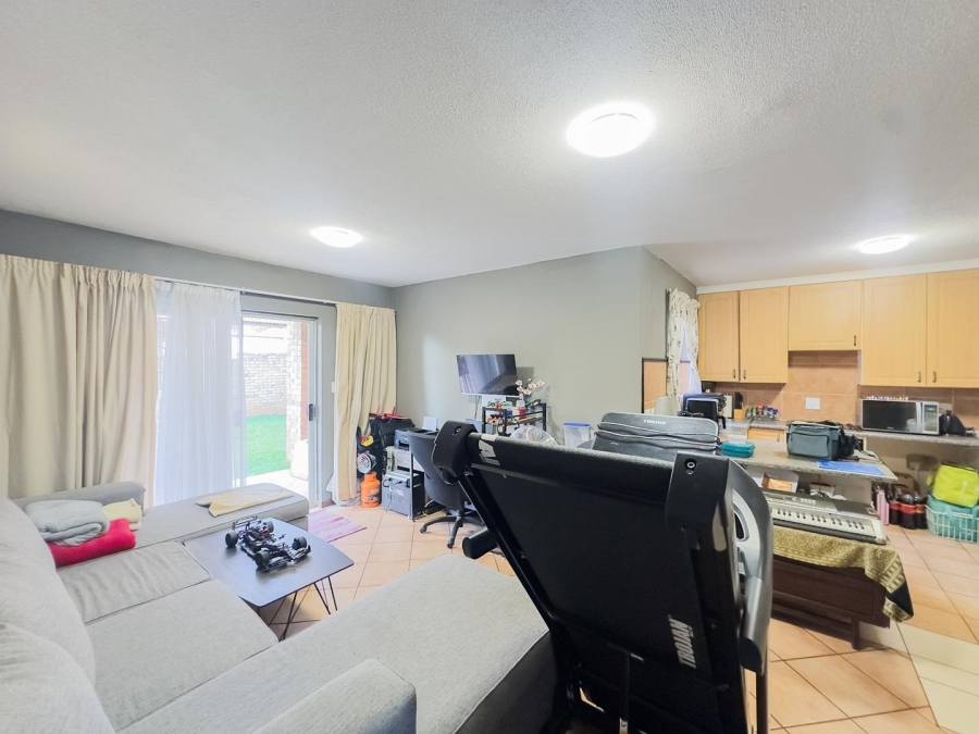 2 Bedroom Property for Sale in Mooikloof Ridge Gauteng