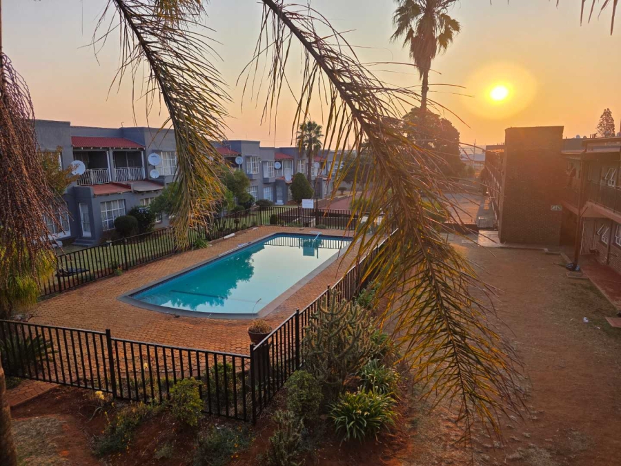 1 Bedroom Property for Sale in Horizon View Gauteng