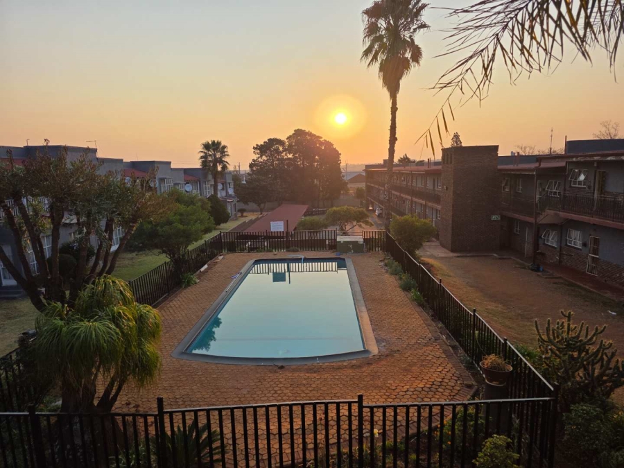 1 Bedroom Property for Sale in Horizon View Gauteng