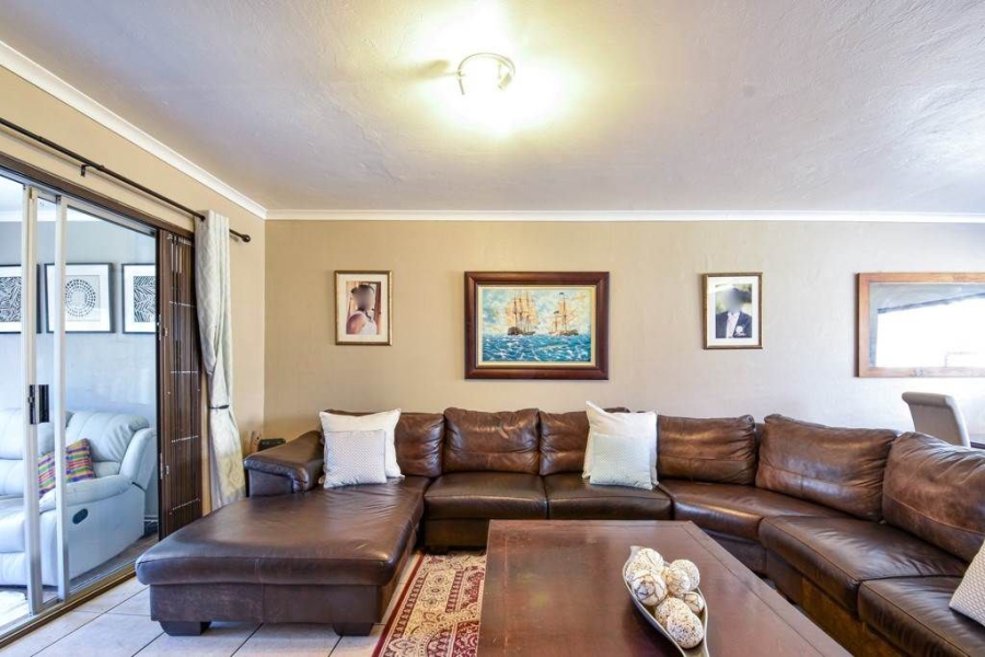 3 Bedroom Property for Sale in Wilgeheuwel Gauteng