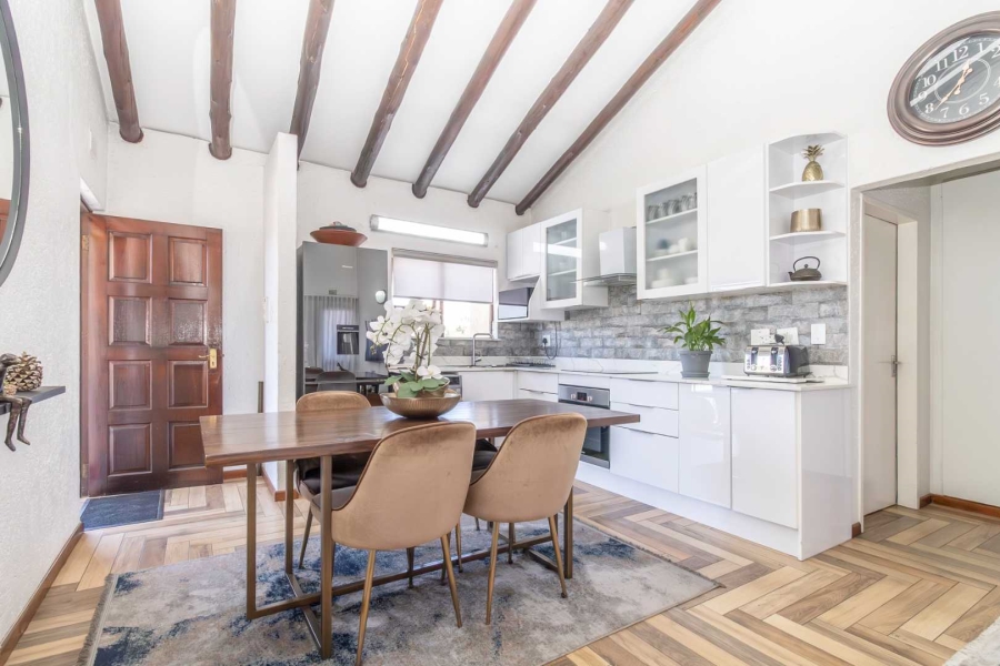 To Let 2 Bedroom Property for Rent in Paulshof Gauteng