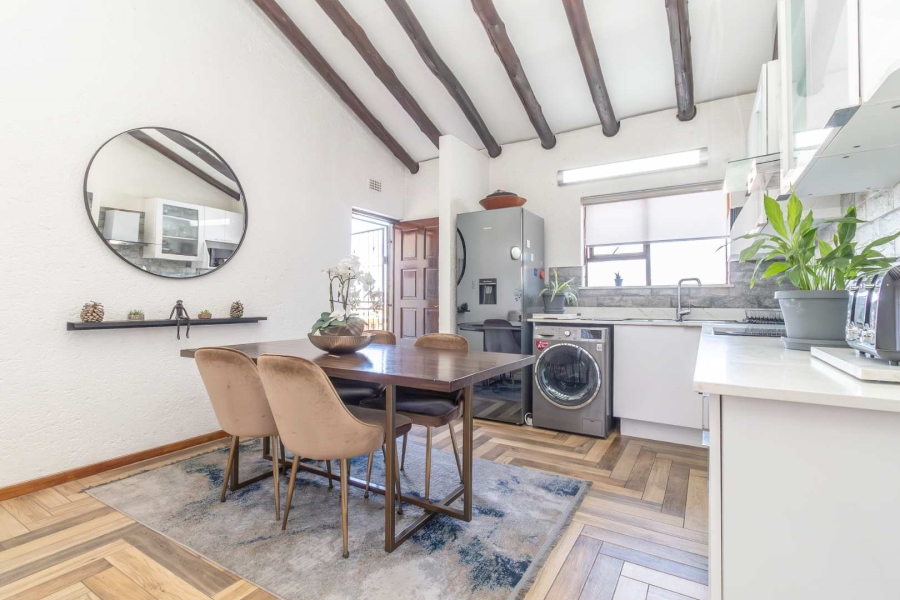 To Let 2 Bedroom Property for Rent in Paulshof Gauteng