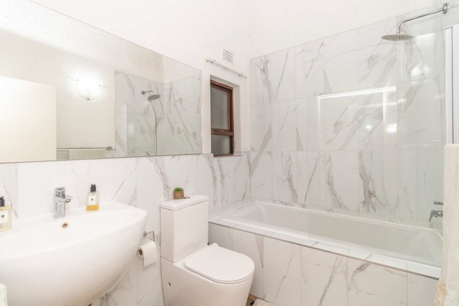 To Let 2 Bedroom Property for Rent in Paulshof Gauteng