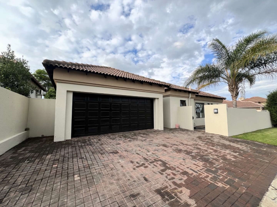 3 Bedroom Property for Sale in North Riding Gauteng