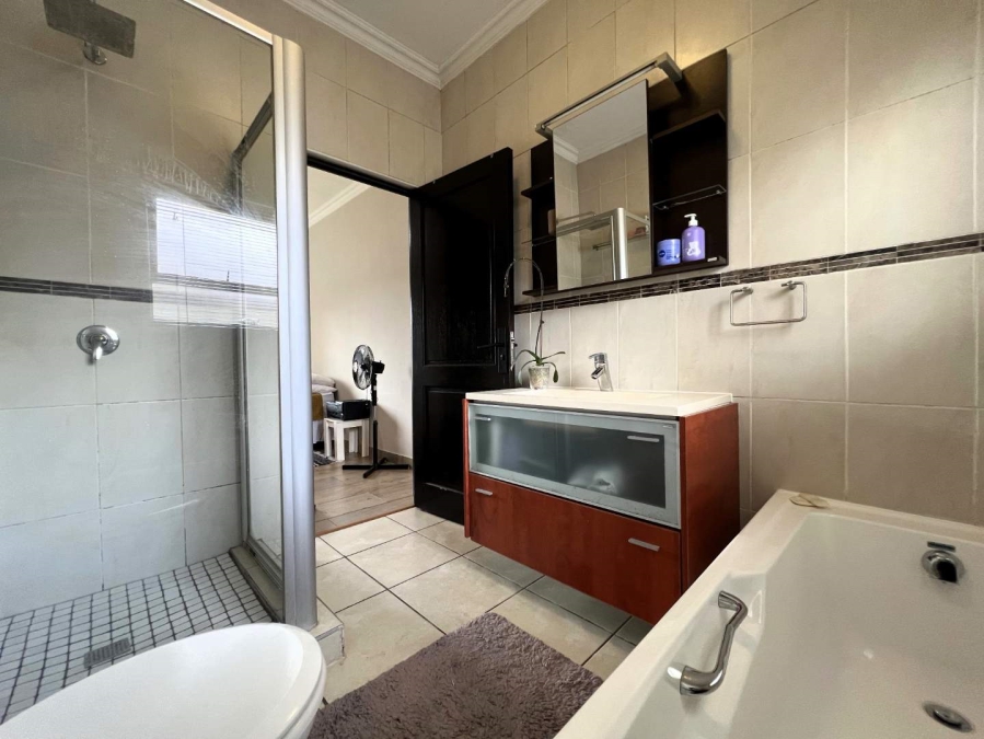 3 Bedroom Property for Sale in North Riding Gauteng