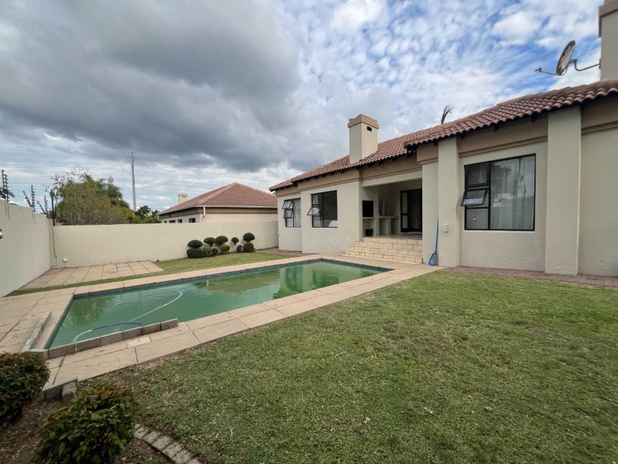 3 Bedroom Property for Sale in North Riding Gauteng