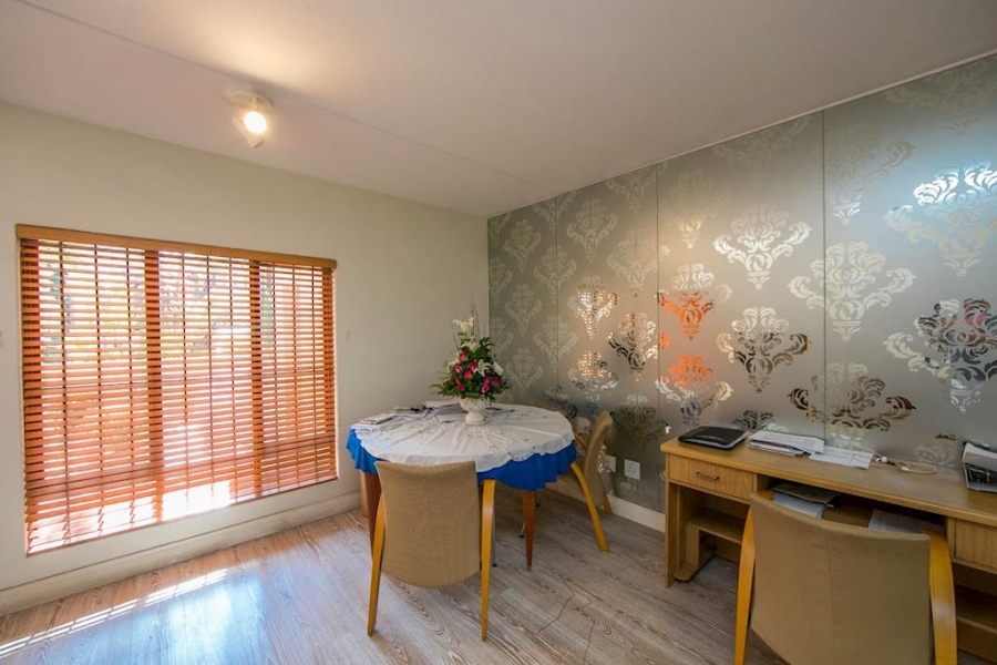 To Let 1 Bedroom Property for Rent in Morningside Gauteng