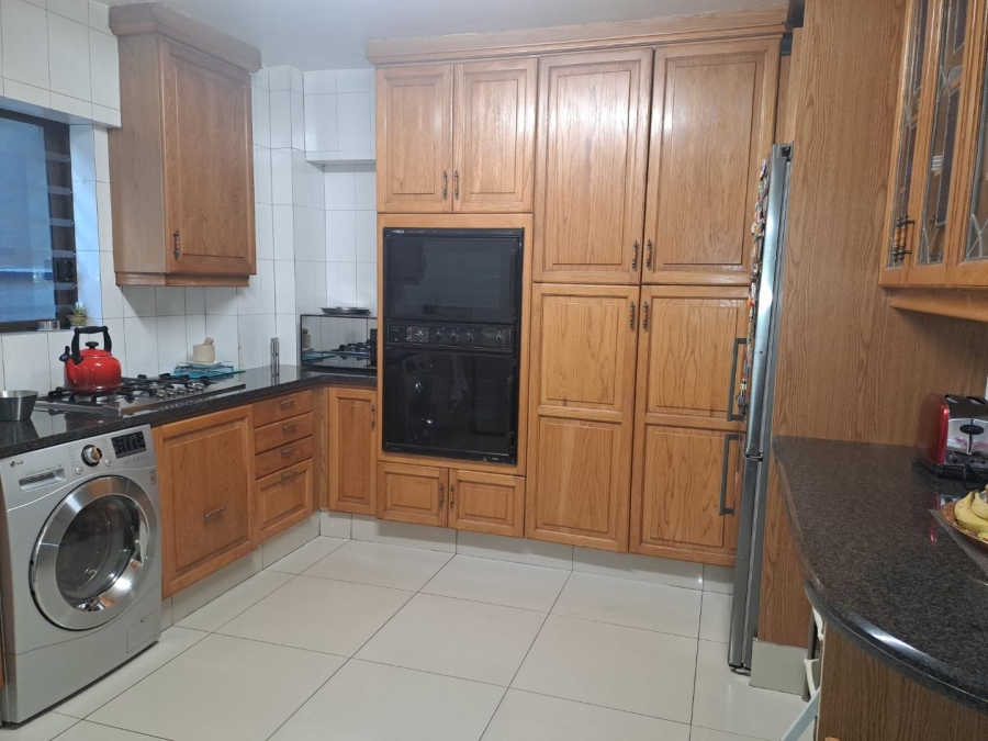 3 Bedroom Property for Sale in Illovo Gauteng