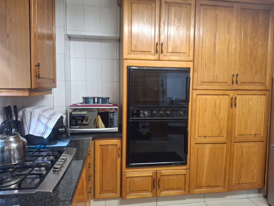 3 Bedroom Property for Sale in Illovo Gauteng