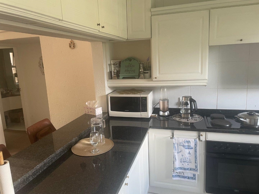 To Let 2 Bedroom Property for Rent in Highlands Gauteng