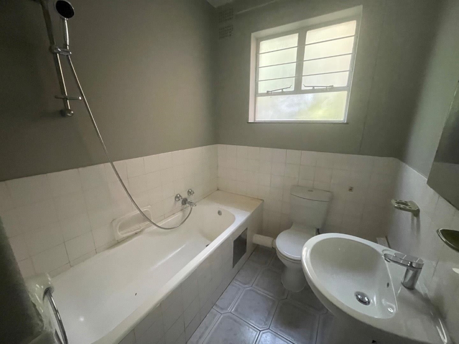 To Let 3 Bedroom Property for Rent in Illovo Gauteng