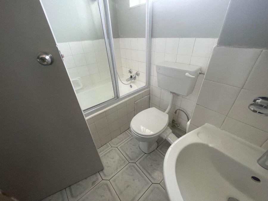 To Let 3 Bedroom Property for Rent in Illovo Gauteng