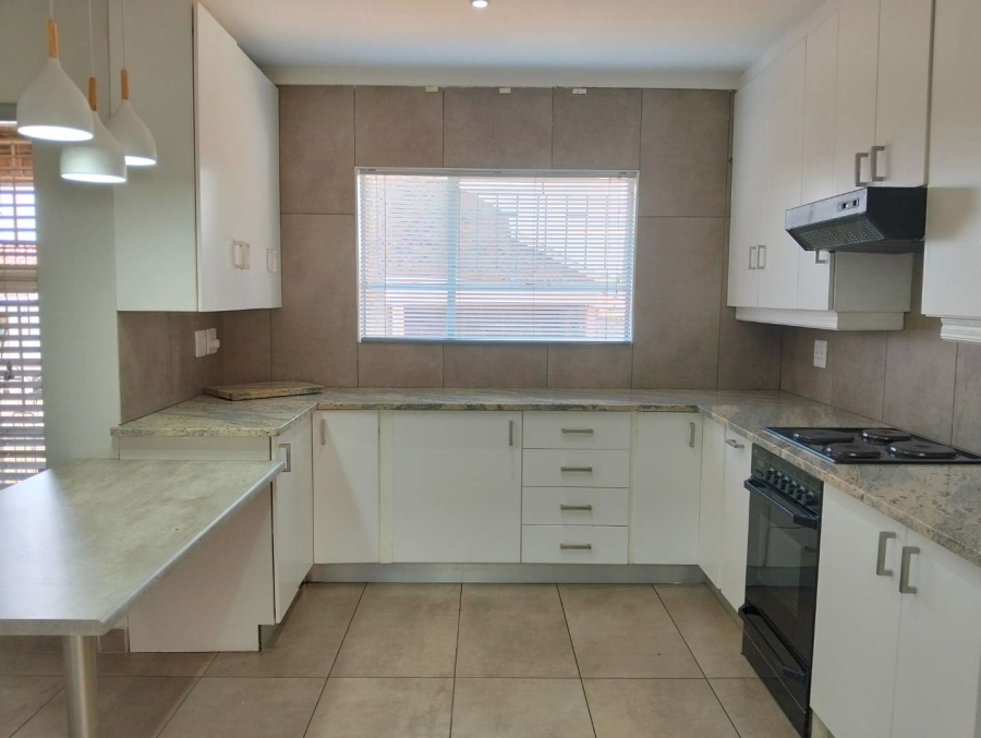 To Let 2 Bedroom Property for Rent in Meyersdal Gauteng