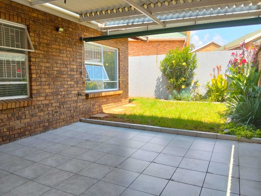 To Let 2 Bedroom Property for Rent in Meyersdal Gauteng