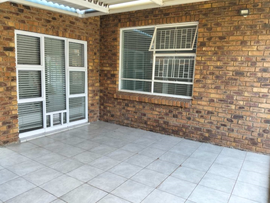 To Let 2 Bedroom Property for Rent in Meyersdal Gauteng
