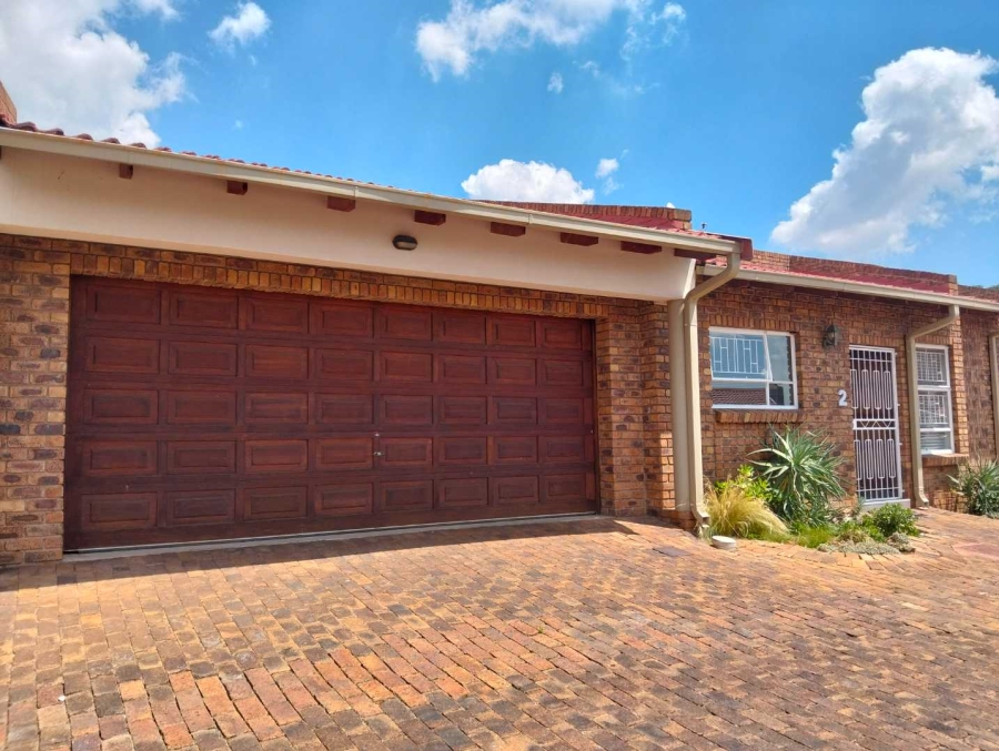 To Let 2 Bedroom Property for Rent in Meyersdal Gauteng