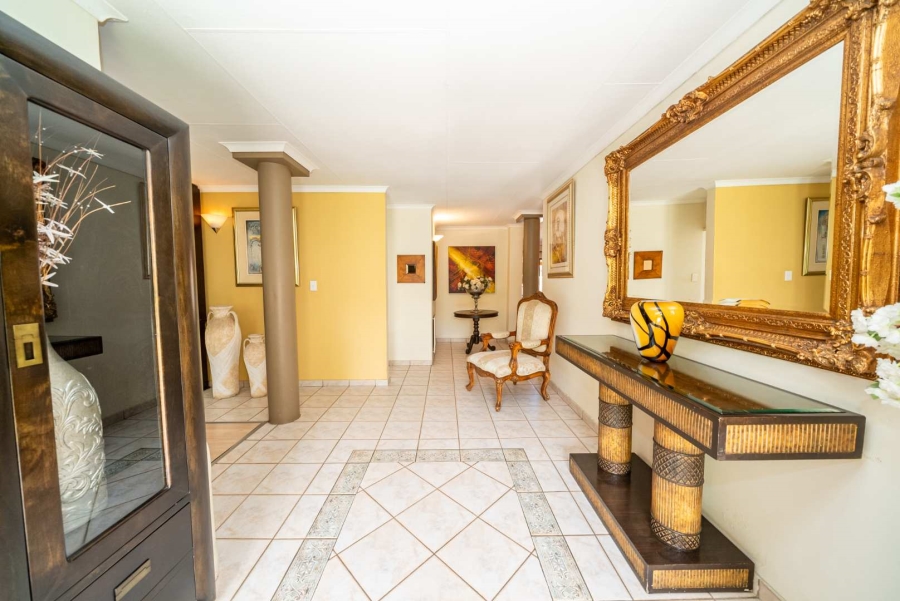 5 Bedroom Property for Sale in Farrarmere Gauteng