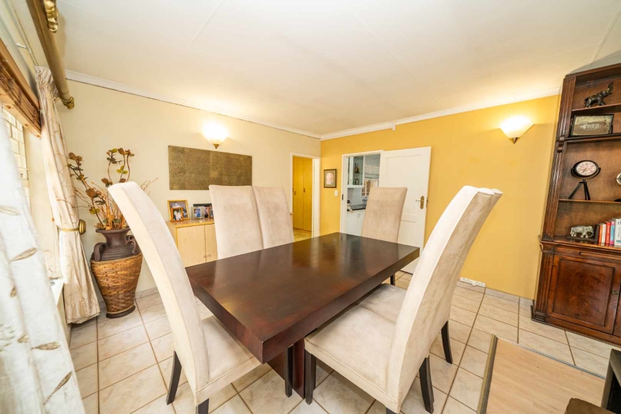 5 Bedroom Property for Sale in Farrarmere Gauteng