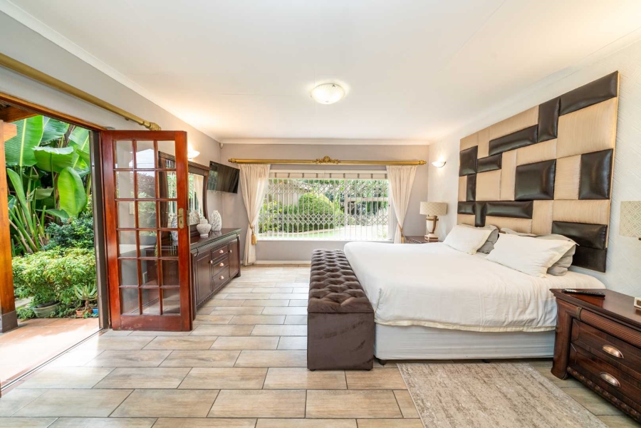 5 Bedroom Property for Sale in Farrarmere Gauteng