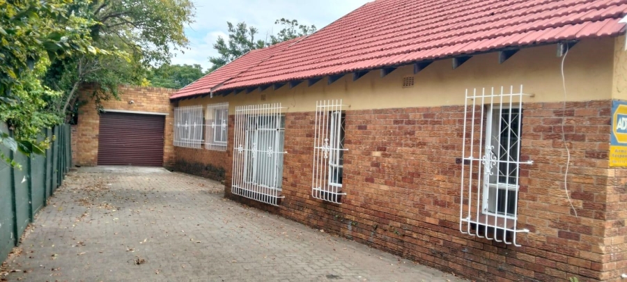 4 Bedroom Property for Sale in Selcourt Gauteng