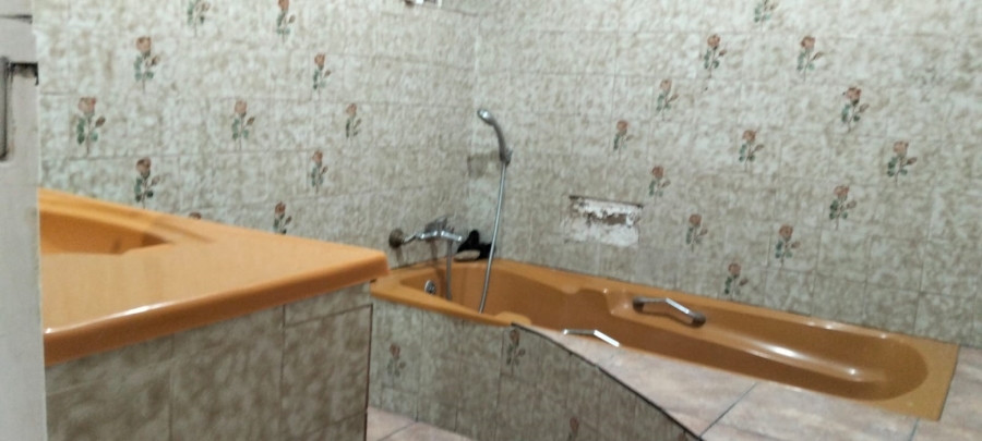 4 Bedroom Property for Sale in Selcourt Gauteng