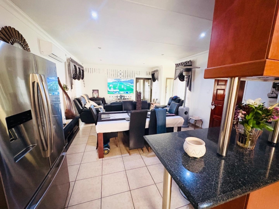 3 Bedroom Property for Sale in Sherwood Gardens Gauteng