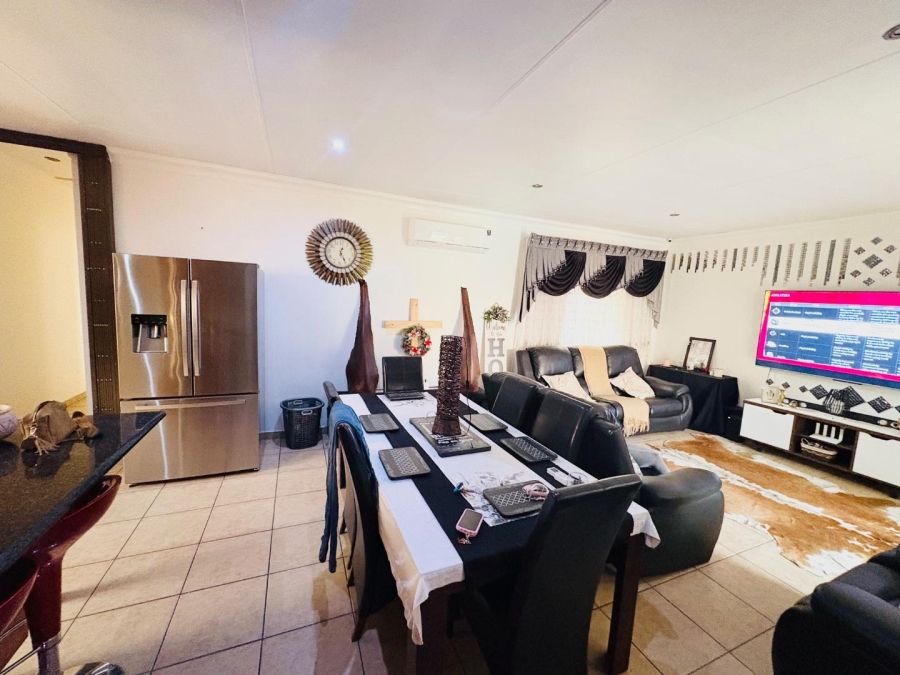 3 Bedroom Property for Sale in Sherwood Gardens Gauteng