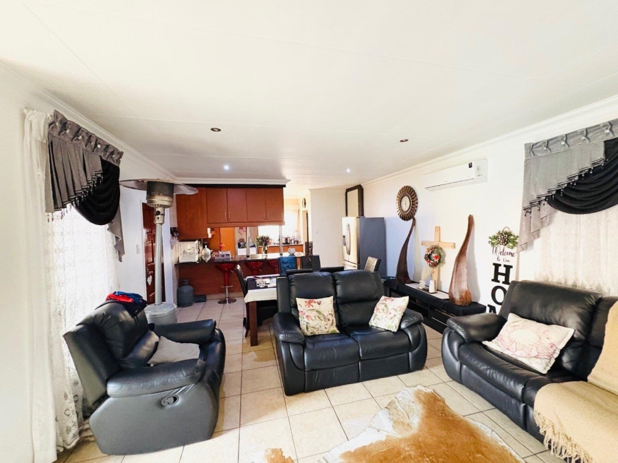 3 Bedroom Property for Sale in Sherwood Gardens Gauteng