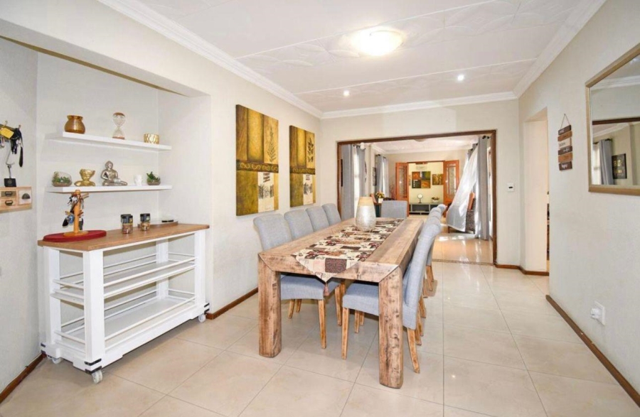 6 Bedroom Property for Sale in North Riding Gauteng