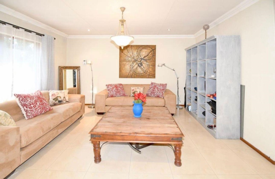 6 Bedroom Property for Sale in North Riding Gauteng