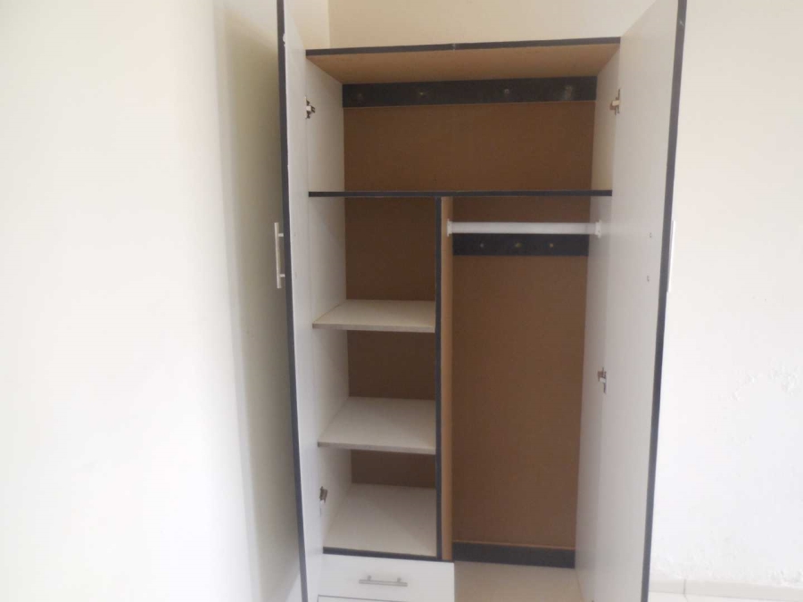 To Let 1 Bedroom Property for Rent in East Lynne Gauteng