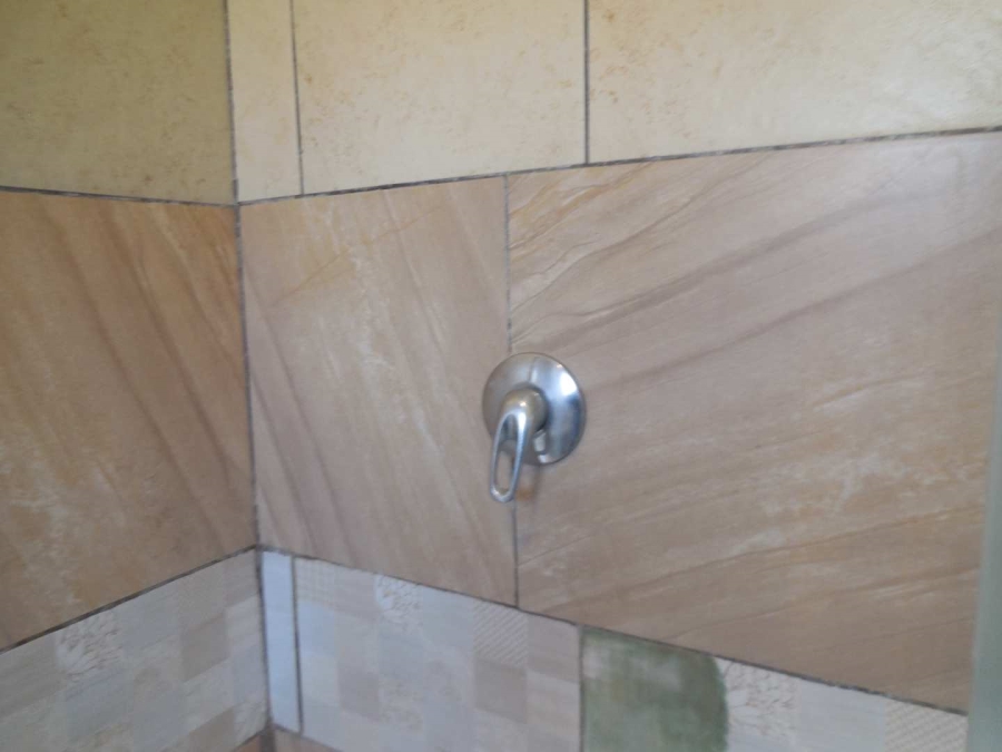 To Let 1 Bedroom Property for Rent in East Lynne Gauteng